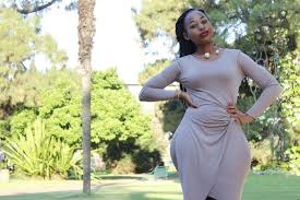 É grátis e sempre será. South African Mpho Khati Has The Best Hips In The World African Models Model African Women