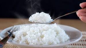 Bahkan sayuran di rumah makan padang juga kerap disajikan dengan. Benarkah Makan Nasi Putih Bikin Gemuk Begini Faktanya