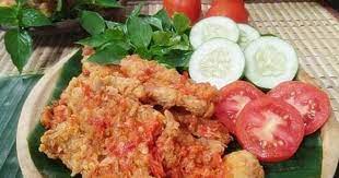 Berikut Adalah Resep Masakan Ayam Geprek Crispy Spesial Yang Pastinya Sangat Enak Dan Bikin Nagih Cara Membuatnya Juga Sangat Resep Ayam Resep Masakan Simpel