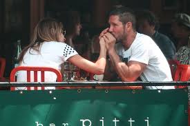 Agradecido a la iffhs por el reconocimiento hacia nuestro trabajo. Atletico Madrid Manager Diego Simeone Becomes A Dad For The Fourth Time Mirror Online