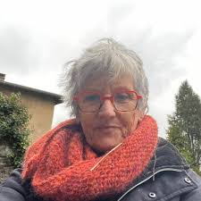 🇫🇷 Nouveau record de précocité pour Tya Zebrowski 🤩 À seulement 14 ans,  notre tricolore devient championne d'Europe de surf suite à la dernière  manche du circuit QS européen au Portugal 🥇