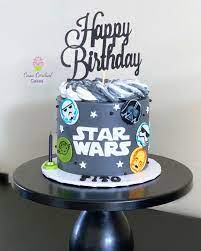 casa cordial cakes s instagram profile post star wars inspired cake cake completely covered in butterc vanilla sponge cake chocolate cake designs cake