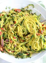 Cheesy Vegan Zoodles Just 6 Ingredients Low Calorie High Protein Recipe Vegan Zoodles Vegetarian Recipes Low Carb Vegan