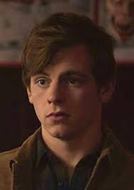 Fan Casting Evan Peters as Mike Ryerson in Salem's Lot