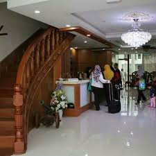 Le wan alyasa hotel est un établissement respectueux des musulmans, situé à brinchang, à 2,6 km de la plantation de thé de boh. Wan Alyasa Hotel Cameron Highland Tickets Vouchers Attractions Tickets On Carousell