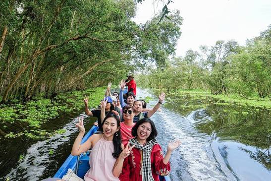 Khám phá Khu du lịch Vinh Sang: Thuê xe từ Cần Thơ đi Vĩnh Long