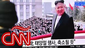 No obstante, el servicio de inteligencia de corea del sur sostiene que nació en 1987 , por lo cual su estaría entre los 29 y 31 años. Lider De Corea Del Norte Kim Jong Un Esta Grave De Salud Segun Fuentes De Inteligencia De Ee Uu Youtube
