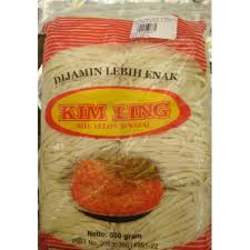 Salah satunya adalah tahu campur yang dipadukan dengan kuah kaldu serta topping mie, irisan daging, daun selada dan kerupuk menambah kelezatan makanan yang satu ini. Mie Kimling Shopee Indonesia
