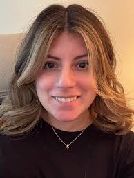 I have a daughter who is an avid reader. We are from south africa. Our  local library is very poorly stocked. Is there an online library where you  can "borrow" books with