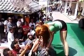 Badai biru anisa rahma monata halal bi halal kck nadhif tasik. Goyang Kluget Kluget Novi Ananda Dangdut Koplo Hot Video Dailymotion