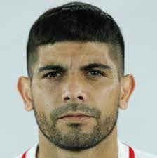 Banega fue titular en el local, mientras que berizzo colocó a cabral. Sevilla And Inter Honor Banega S European Adventure Sports Finding