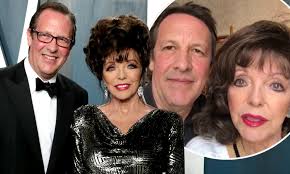 What a thrill for us to say.congratulations to dame joan collins for winning best supporting actress in the. Joan Collins 86 Jokes About Outliving Her Younger Husband Percy Gibson 55 Daily Mail Online