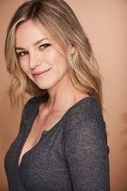 Elaine Pulver's Instagram, Facebook & TikTok