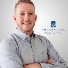 Dakota Ayers's Instagram, Twitter & Facebook