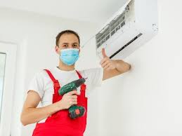 A klímák beépítése hozzáértést és hivatalos engedélyt követelő munkafolyamat. Klima Beszereles Arak Klima Arak Szerelessel