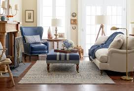 Classic New England Living Room Style With Traditional Furnishings Neutral Hues And Coastal Accents Beige Living Rooms Classic Living Room Living Room White