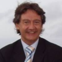 PDF) Comunicar en 140 caracteres ¿Cómo usan Twitter los comunicadores en  España