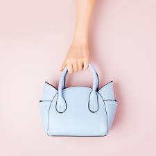 Tas yang menjadi faforit para wanita ini memiliki desain yang simple. 10 Rekomendasi Tas Wanita Terbaru Dari Lazada Ini Membuatmu Tampil Keren Setiap Saat 2019