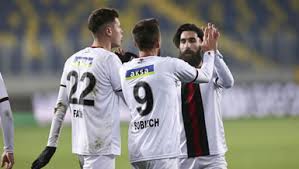 Yapılan 31 maçta 14 kez beşiktaş, 11 kez de sivasspor sahadan galibiyetle ayrıldı. Son Dakika Karagumruk Besiktas Maci Ataturk Olimpiyat Stadi Nda Fotomac