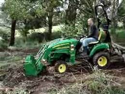 John Deere 2305
