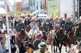 Oficina 494 945 8511 cel 492 153 3253 telepaisa presenta, sabado de gloria 2018musica: Encabeza Tello En Jerez La Cabalgata Del Sabado De Gloria Noticias Express Zacatecas