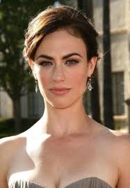 Maggie Siff (Tara) will always be prettier than Drea de Matteo (Wendy) to  me. (IMO)