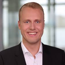 Bahnhofstraße 33, versicherung, finanzberatung, deutsche Torben Schmitt Finance Director Digital Ventures Private Bank Division Deutsche Bank Ag Xing
