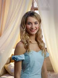 Tinne oltmans is an actress, known for lisa (2021), misfit 3 de finale (2020) and ghost rockers: Tinne Oltmans Hint Naar Eerste Single Entertainment Today