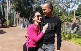 Nur anzalna md nasir (lahir 9 januari 1988) ialah seorang model dan pelakon wanita malaysia. Suami Saya Tak Bagi Anzalna Nasir Hiburan Mstar