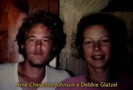 In 1981, arne cheyenne johnson's lawyers said that the courts were going to have to deal with the existence of the devil. the real arne johnson married debbie glatzel while he was serving his sentence, and was released one month early for good behavior after serving almost five years at the. The Conjuring Brasil On Twitter Possessao De David Glatzel Tudo Comecou Em 1980 Quando Arne 18 Anos Sua Noiva Debbie Glatzel 26 Anos E O Irmao Dela David Glatzel 11 Anos