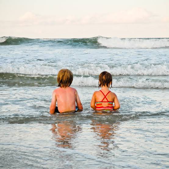 5 Tips to Keep a Mountain Kid Safe in the Surf