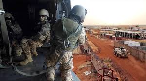 Der angriff erfolgte nach informationen der dpa am freitag etwa 155 kilometer. Trailer Zur Video Reportage Bild Bei Der Bundeswehr In Mali News Ausland Bild De
