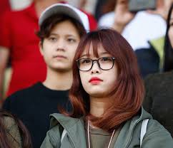 Anh ấy có công việc nuôi bản thân và góp phần lo gia đình. Báº¡n Gai Cá»§a Cáº§u Thá»§ VÄƒn Toan La Ai Vietnamnet