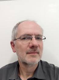 Tried to hook up my starlink mini to my boat battery. About 13.5V DC. I cut  the power cable and wired the red center wire to plus and the shield to  minus.