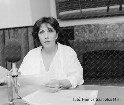 See more of magyar rádió zrt., kossuth rádió airs talks shows about current events as well as science, radio plays, culture, service. A Magyar Radio Egykori Bemondoi Keptar Acel Anna Bemondo