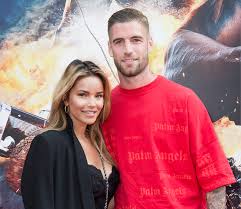Continue reading to learn more about monica geuze's net worth, biography, age, height, weight, cars, house, career. Dit Is De Reden Dat Monica Geuze En Lars Veldwijk Uit Elkaar Zijn Girlscene