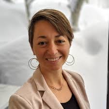 Kari Jacobson's Instagram, Twitter & Facebook