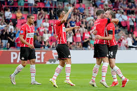 90+5bas nijhuis awards sc cambuur a goal kick. Psv Nl Psv Ease To A 4 1 Win Over Sc Cambuur