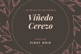 Si buscas un diseño circula en especial de etiquetas para recuerdos de 15 años para imprimir estás de suerte, pues añadimos a nuestro artículo esta idea, que es de las favoritas de muchas personas… Disena Etiquetas Para Botellas De Vino Gratis Con Canva