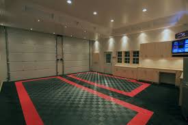 As a result of the efficiency offered by these lights, this review of the ten best garage lighting will be if you seek a bright garage light that doesn't use plenty of power, then you will enjoy this light. 42 Best Garage Lighting Designs Ideas For 2021