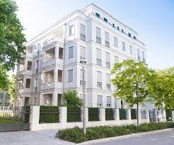 Ein makler hat routine und kann ihren immobilienverkauf beschleunigen. Immobilie Verkaufen Mit Oder Ohne Makler Jetzt Makler Finden