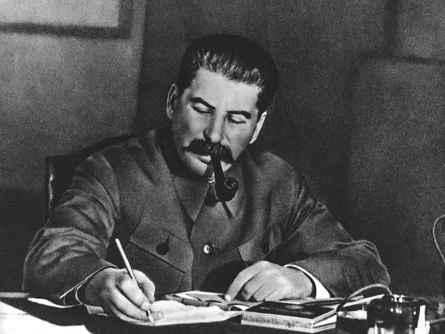 Stalins tödlicher Fehler 1941: Wie ein Mann die größte Armee der Welt fast vernichtete