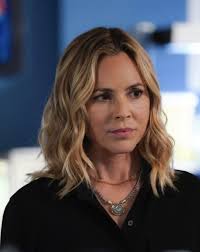 She was so beautiful 😍 Maria Bello!