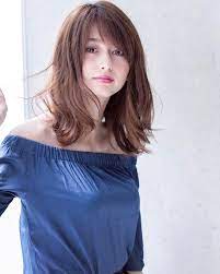 斜め前髪を作って魅力的な女性にイメージチェンジ レングス別にご紹介 folk ヘアスタイリング 斜め前髪 女の子の髪