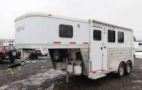 The horse trailer has been gently used and is in very good condition. 2014 Exiss 7204 2 Horse Trailer Living Quarters 4 Sw Horse Trailers For Sale Near Me