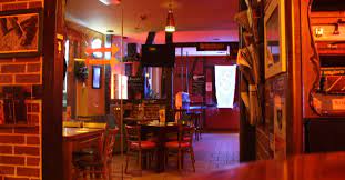I picked up a shift through the agency and within minutes realized i was way out of my element. Zapata Bar Jena Die Gemutliche Bar In Jena West