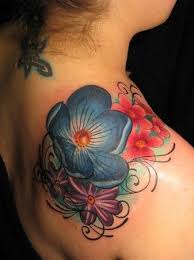 A sleeve looks just as pretty as this tiny bouquet on model kaia gerber. Pin On Tatoos