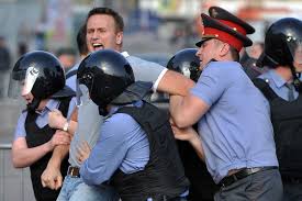 Объявленный в розыск блогер алексей навальный был задержан в аэропорту «шереметьево». Aleksej Navalnyj Izlozhil V Sude Svoyu Versiyu Sobytij 6 Maya 2012 Goda Gazeta Ru