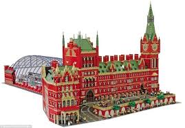 Gigantic Lego St Pancras Station Is 120 000 Bricks Of Brilliant St Pancras Station Lego Architecture Lego Pictures