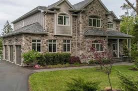hammonds plains ns 34 saddleback road welcome to this stunning sawlor built home where no detail has been overlooked and ev luxury homes maple floors home
